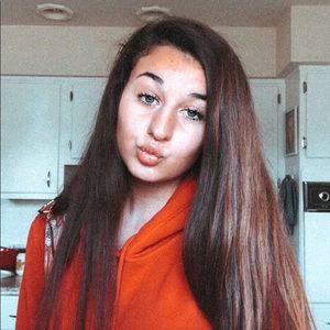 Meet your Posher, Camryn